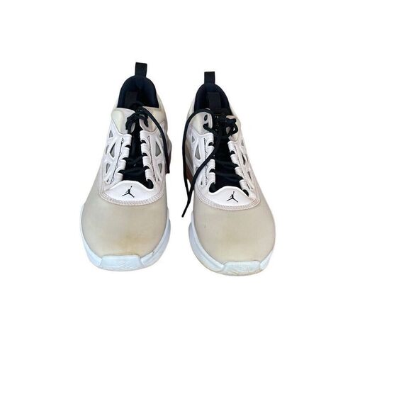 Jordan Womens Cream AV5186-602 Air Lace Up Running Athletic Shoes Size 9 - Picture 3 of 9